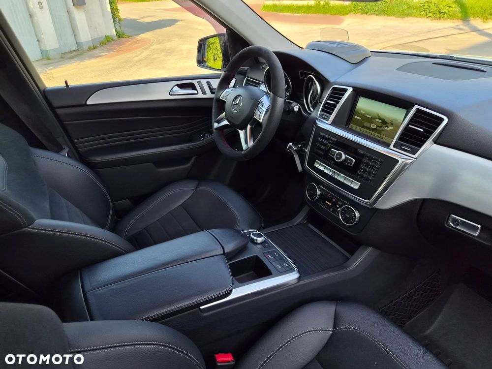 Mercedes-Benz ML 350 BlueTEC 4-Matic - 14