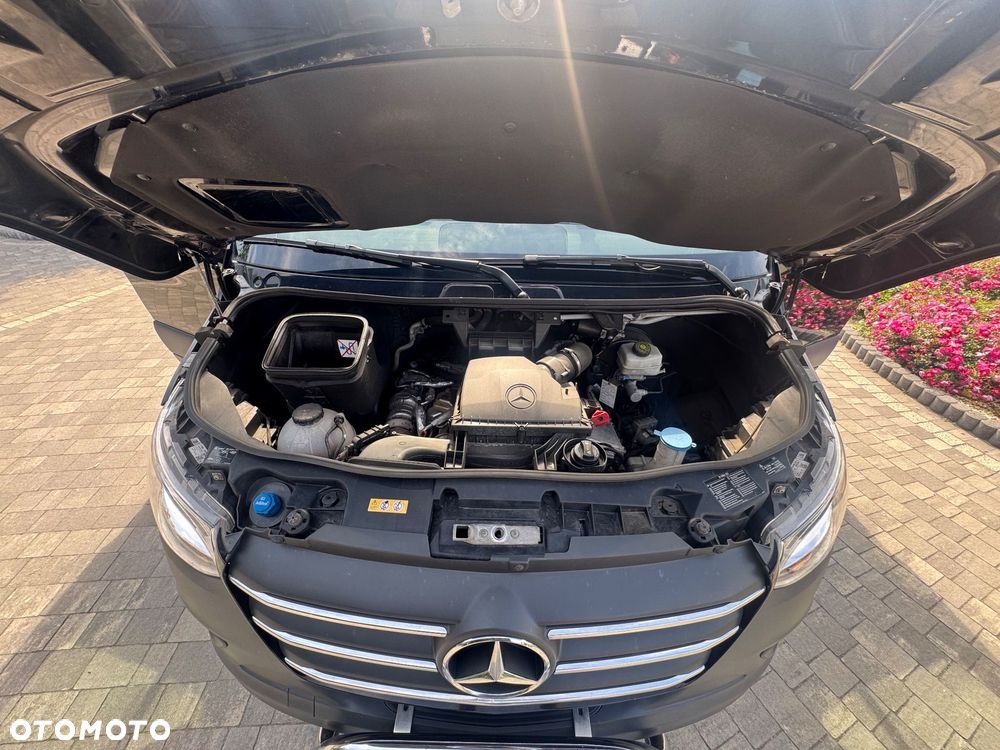 Mercedes-Benz Sprinter - 13