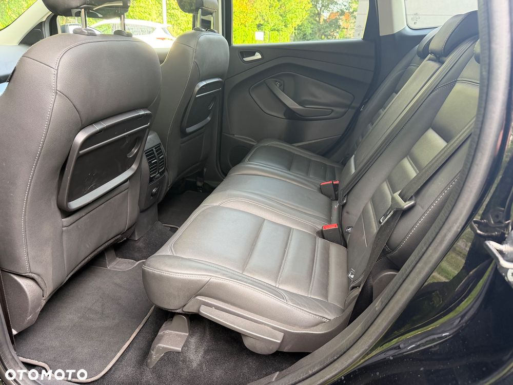 Ford Kuga 2.0 TDCi 4x4 Titanium - 36