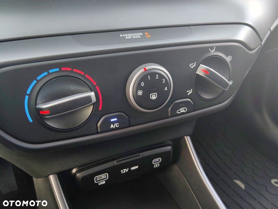Hyundai i20 - 23
