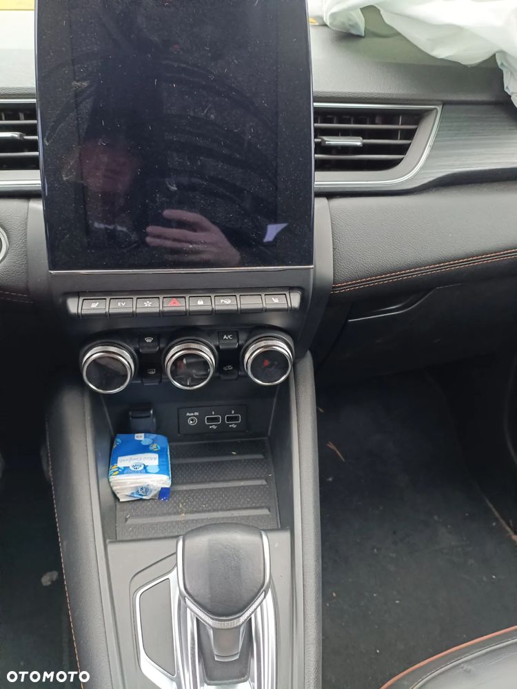 Renault Captur 1.6 E-TECH Plug-In Initiale Paris - 11