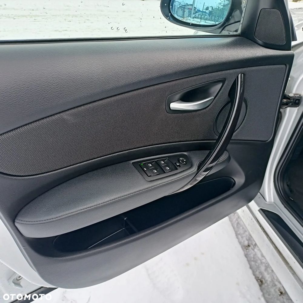 BMW Seria 1 123d DPF Edition Lifestyle - 15