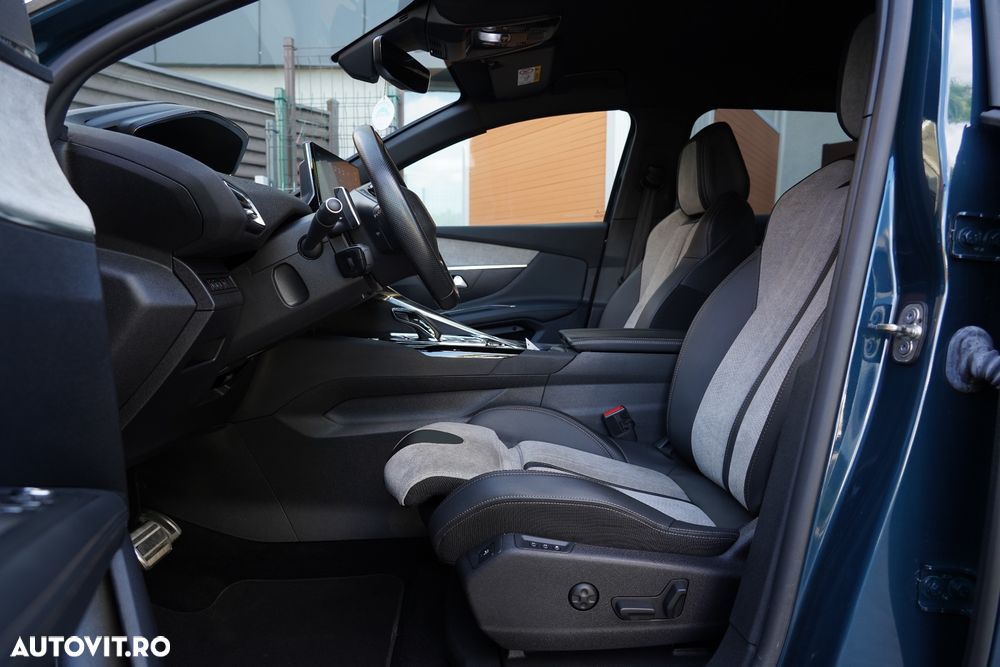 Peugeot 3008 PHEV EAT8 4X4 GT Pack - 33