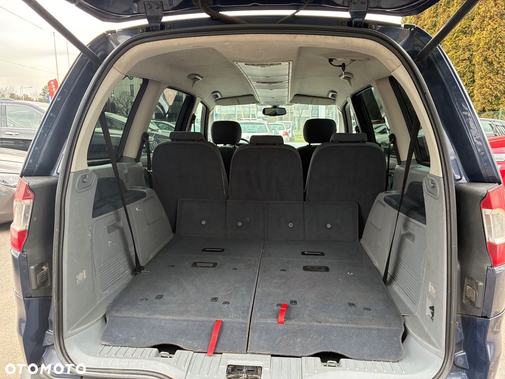 Ford Galaxy 2.0 TDCi Ghia - 13