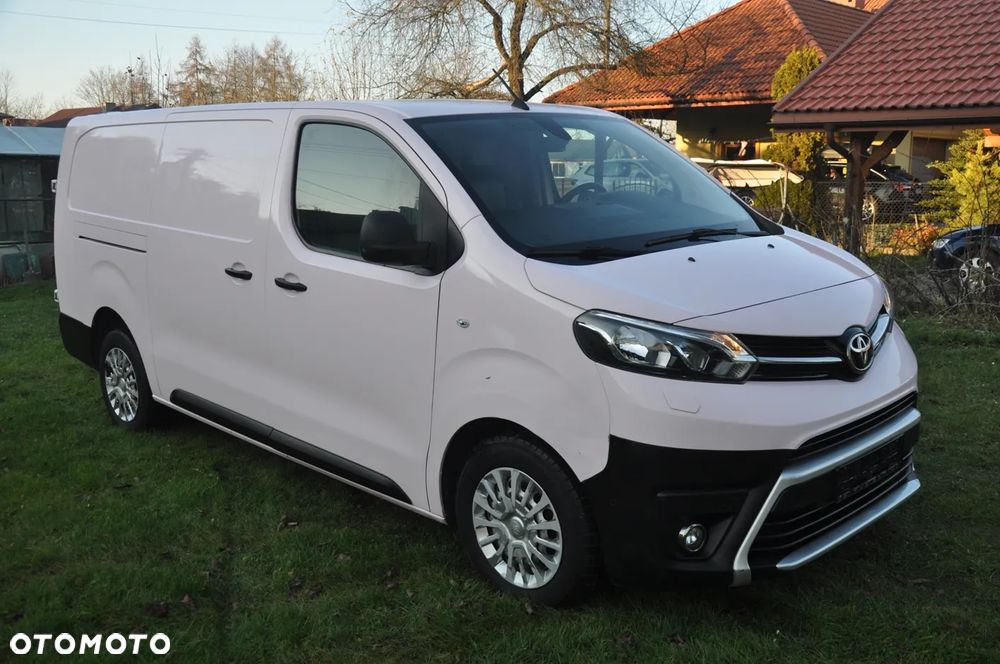 Toyota PROACE - 1