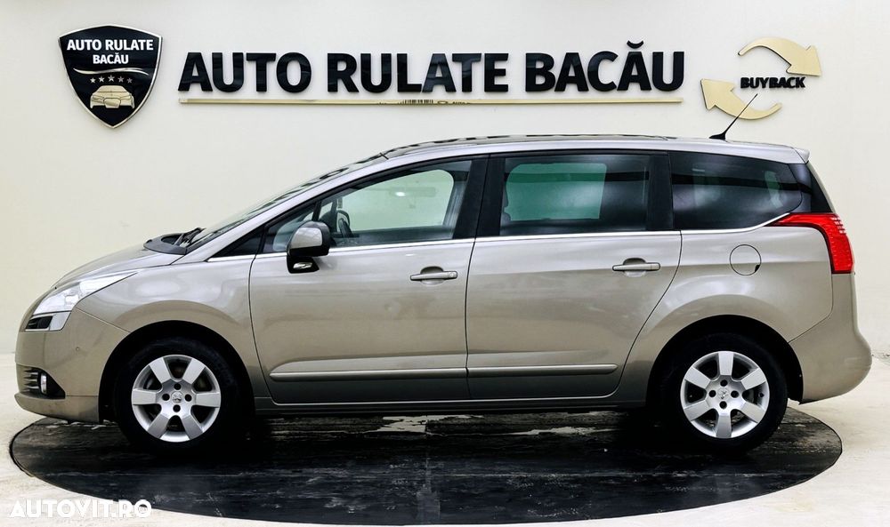 Peugeot 5008 - 5