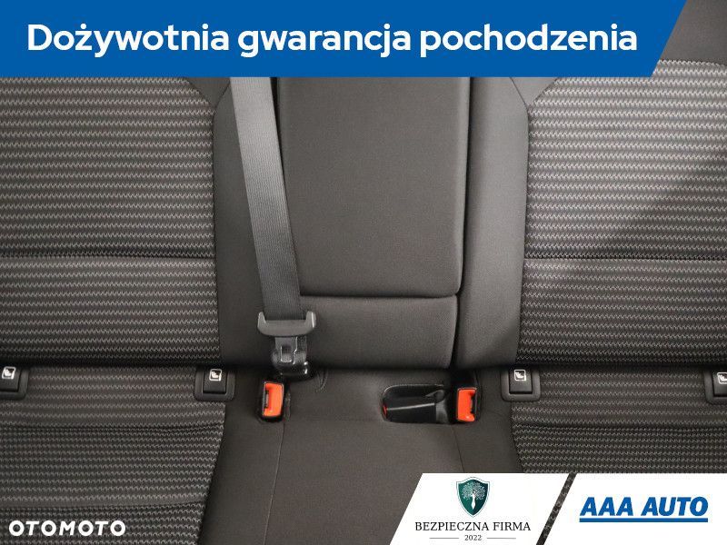 Kia Ceed - 12