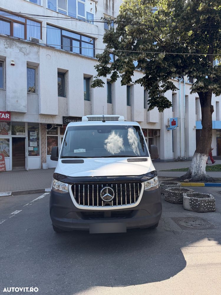 Mercedes-Benz Sprinter - 1
