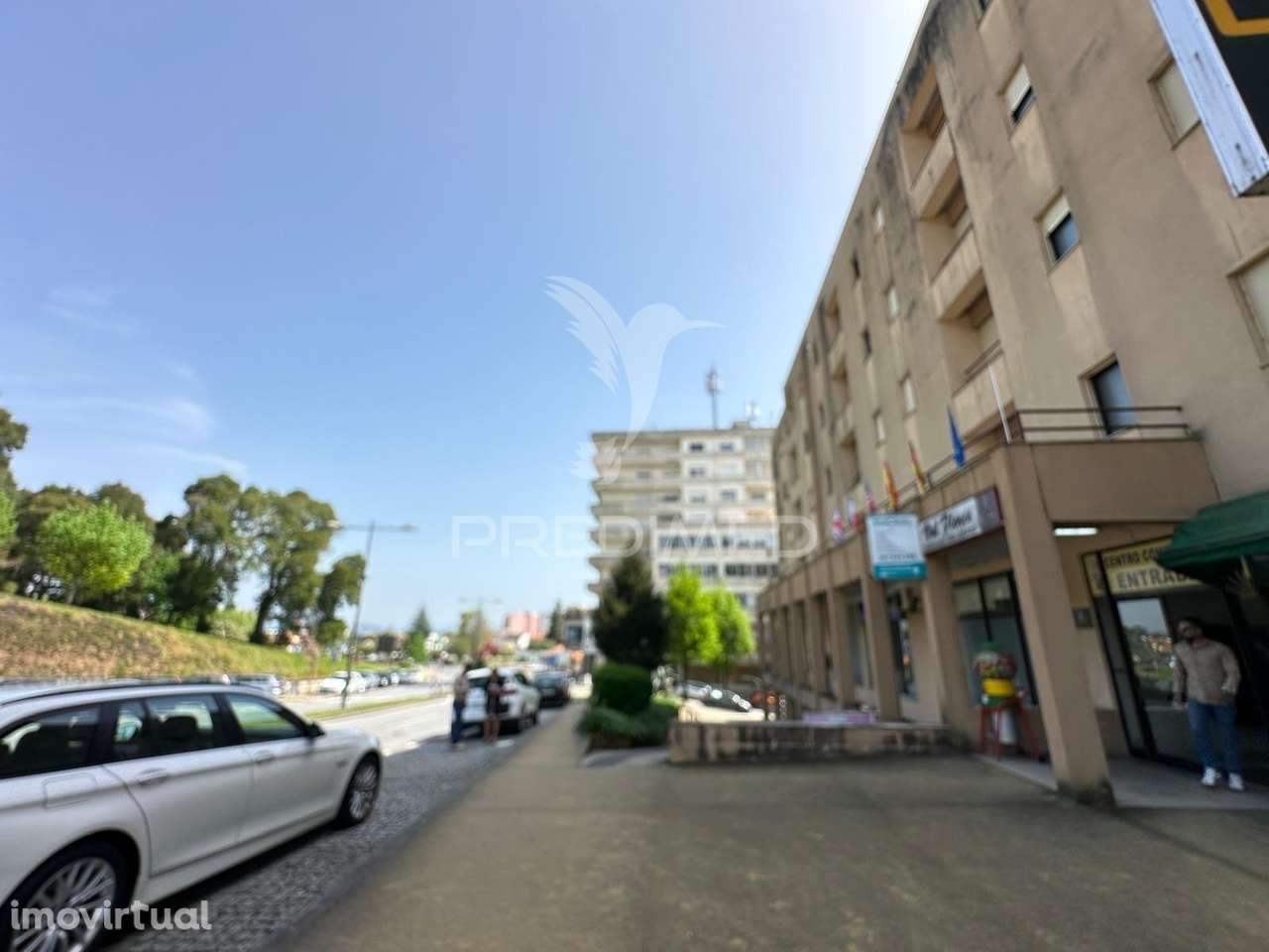 Loja para Arrendamento no Centro de Valença | Edifício S. Gião - Grande imagem: 3/9