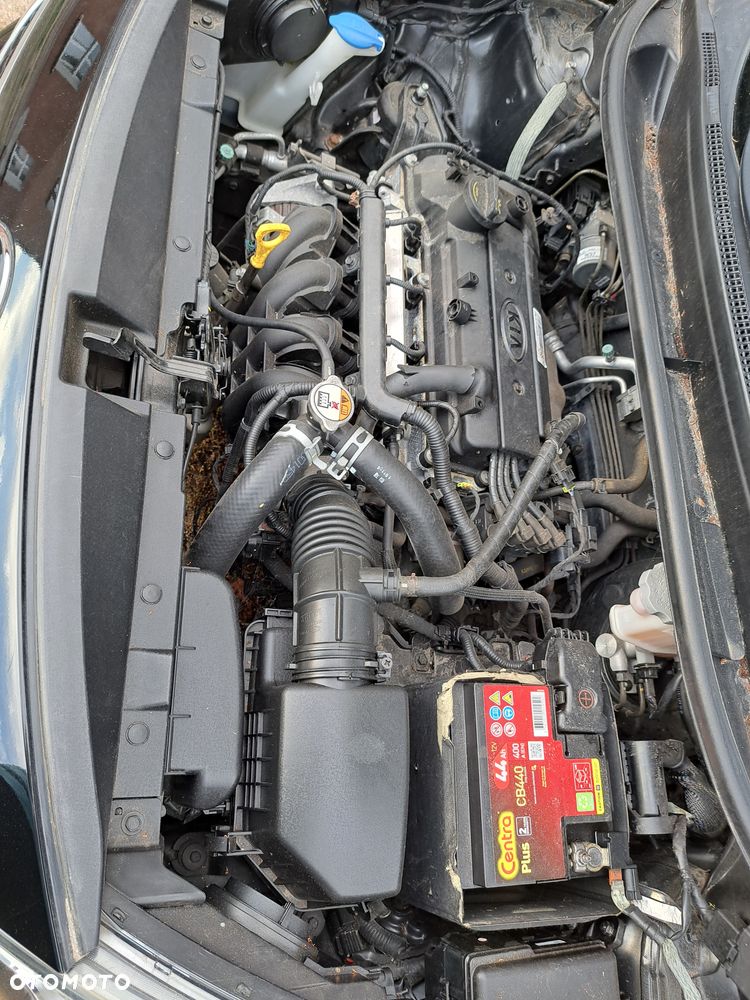 Kia Rio 1.2 M - 11