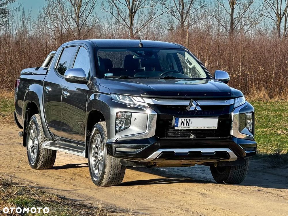 Mitsubishi L200 2.2 d DC Power Instyle Plus - 1