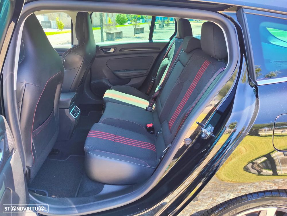 Renault Mégane Sport Tourer 1.6 E-Tech Plug-In Hybrid R.S. Line - 13