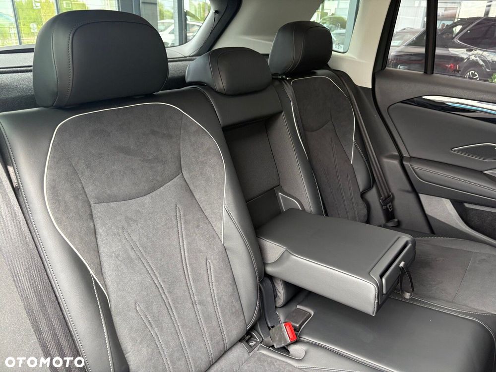 Volkswagen Tiguan - 16