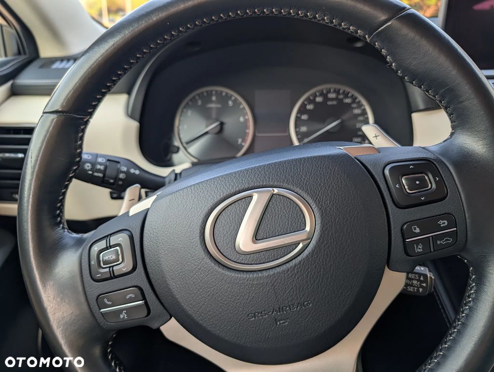 Lexus NX 300 Comfort AWD - 11
