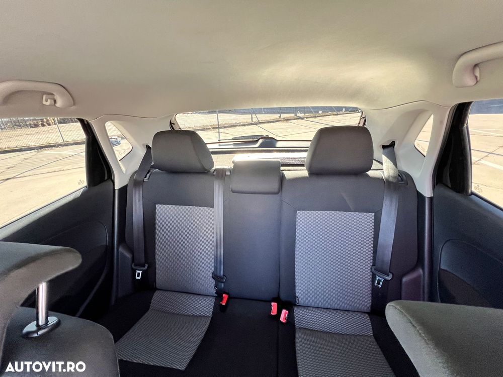 Volkswagen Polo - 11