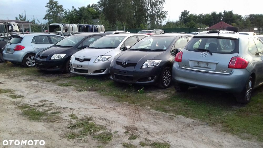 Toyota Auris I Nadkole tył tylne prawe chlapacz - 5