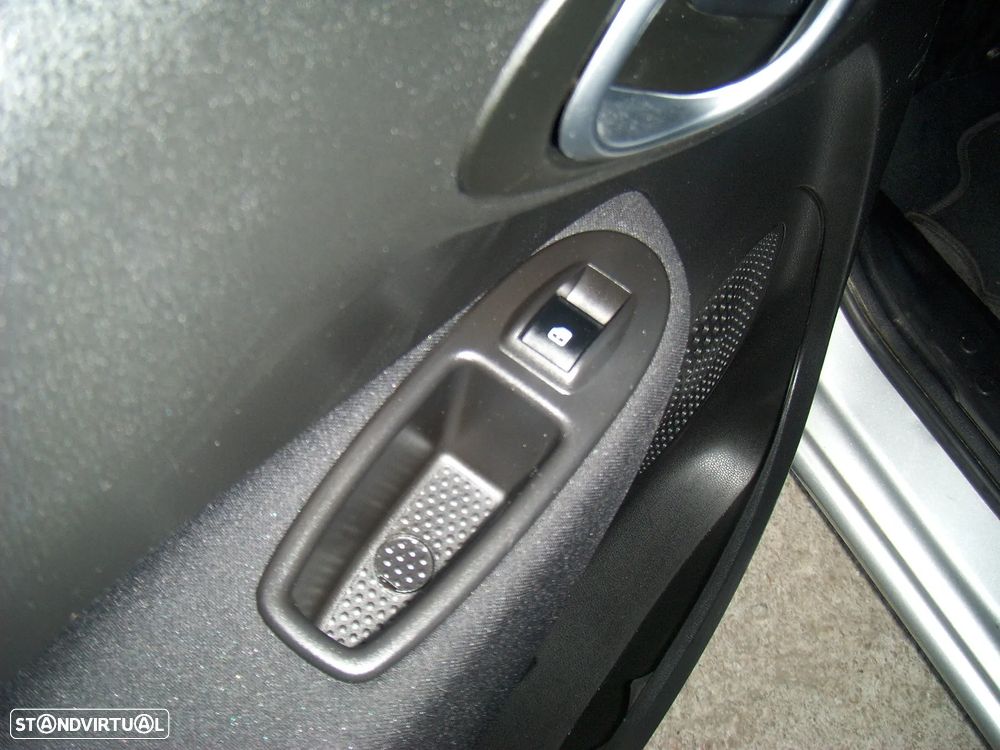 Fiat 500L 1.3 MJ Pop Star S&S - 32