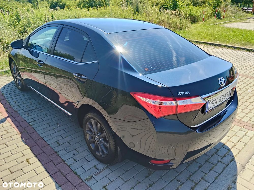 Toyota Corolla 1.6 Premium - 5