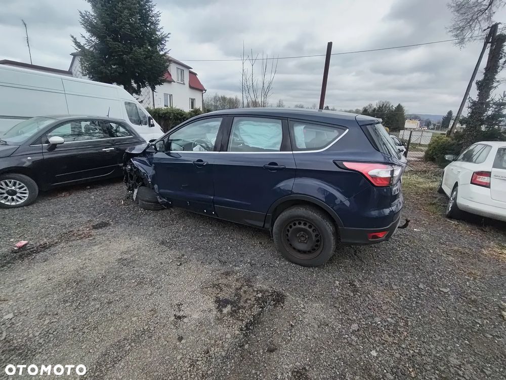 Ford Kuga 1.5 EcoBoost FWD Trend ASS - 17
