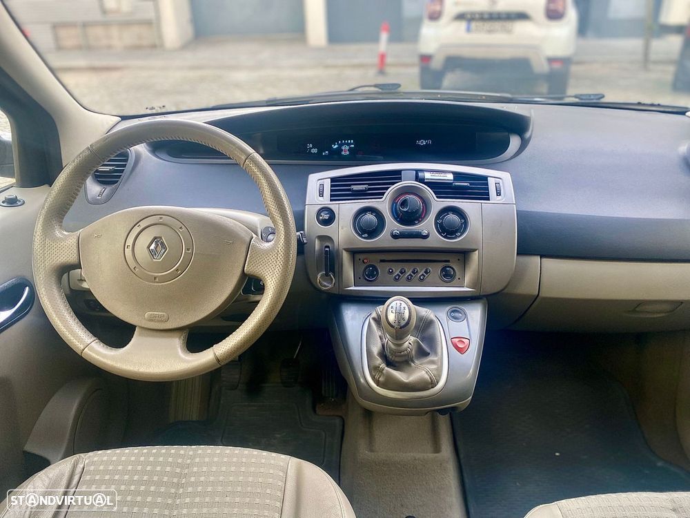 Renault Grand Scénic 1.5 dCi Privilège - 14