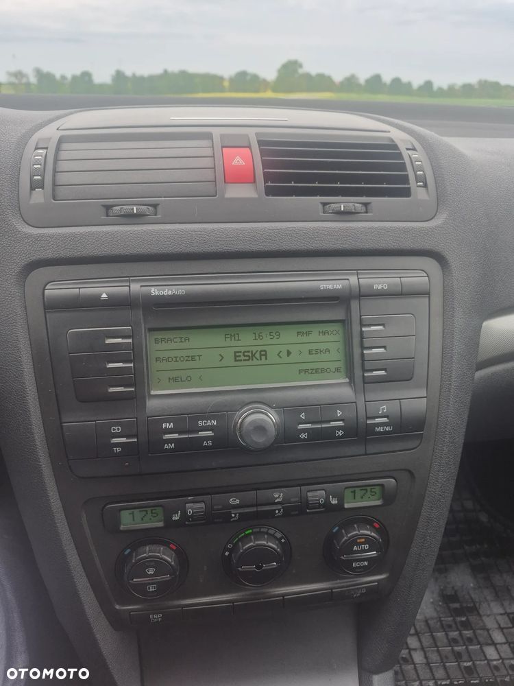 Skoda Octavia 2.0 FSI Elegance - 3