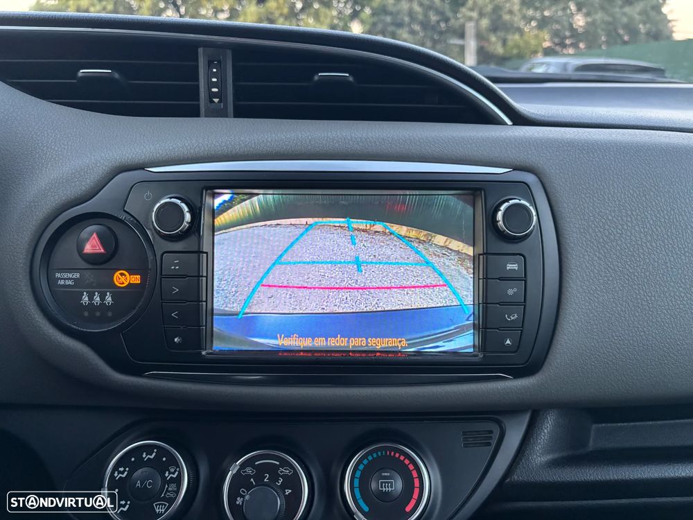 Toyota Yaris 1.4 D-4D Comfort+P.Style - 5