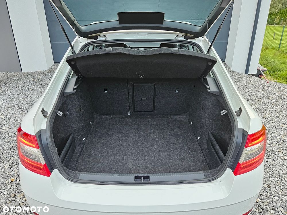 Skoda Octavia 1.6 TDI SCR Style - 33