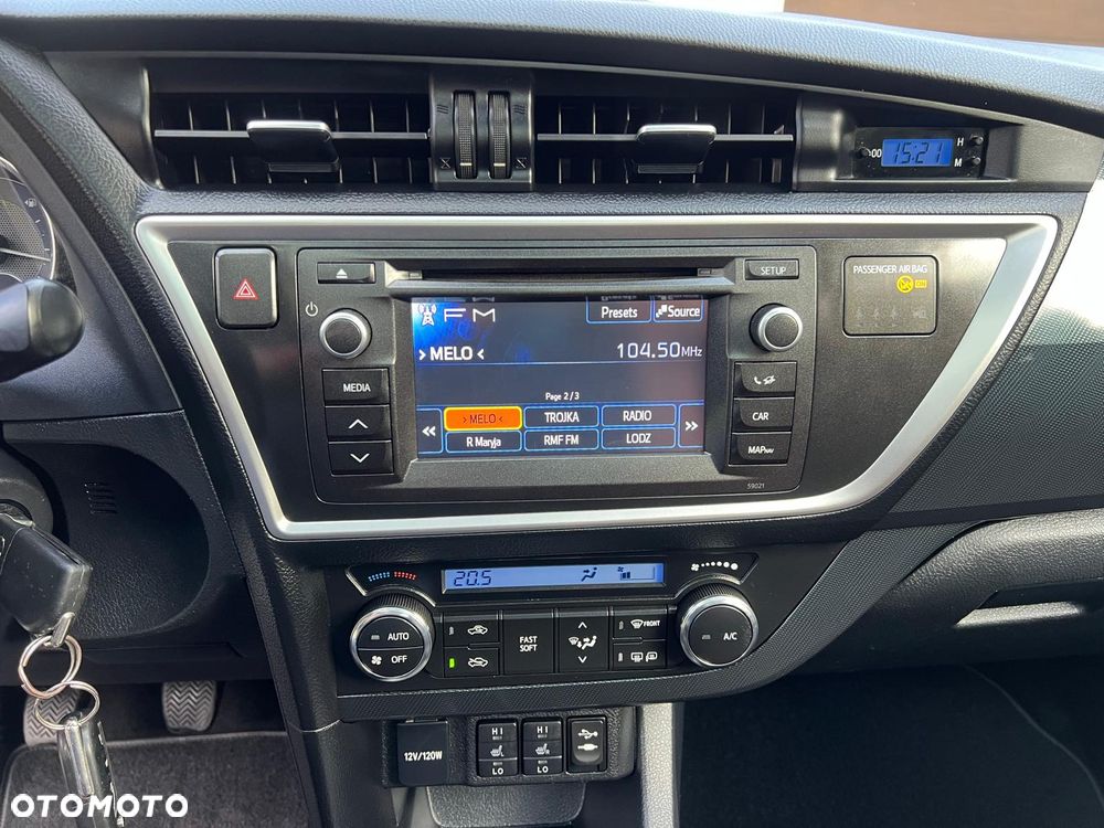 Toyota Auris 1.6 Selection - 18