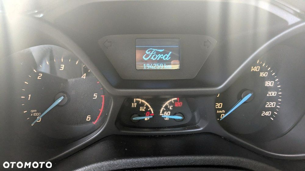 Ford Connect - 17