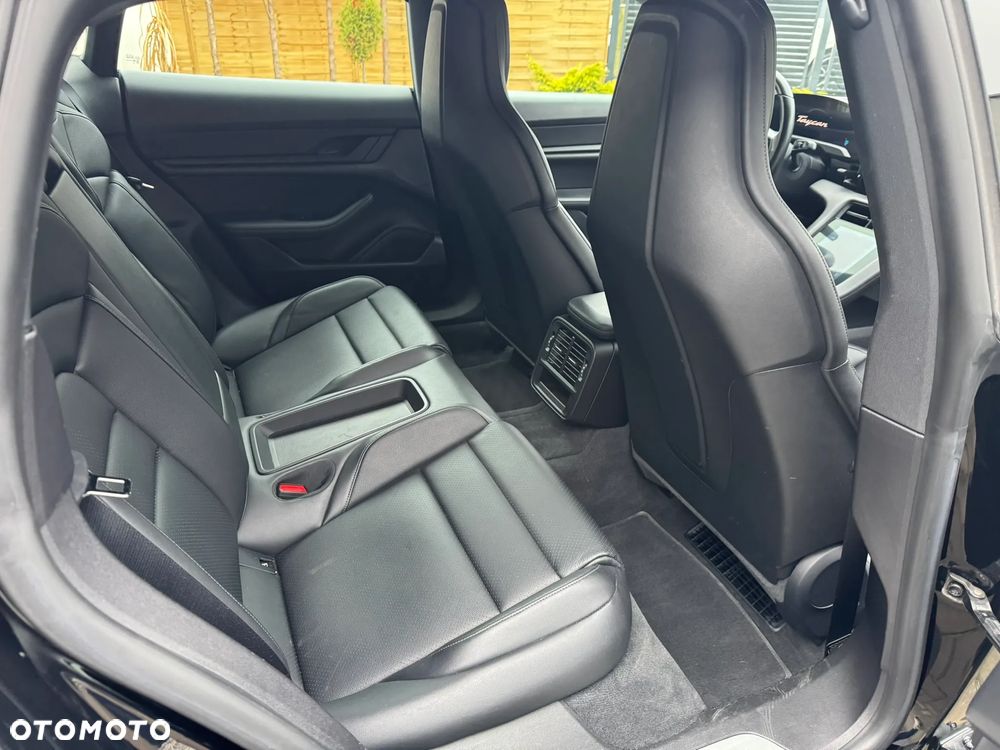 Porsche Taycan 4S Performancebatterie Plus - 23