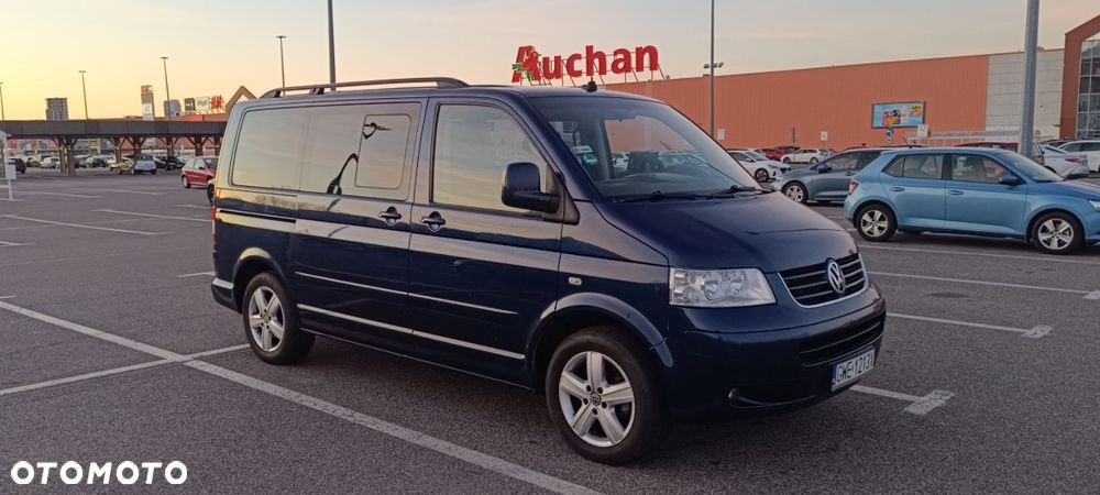 Volkswagen Multivan - 1