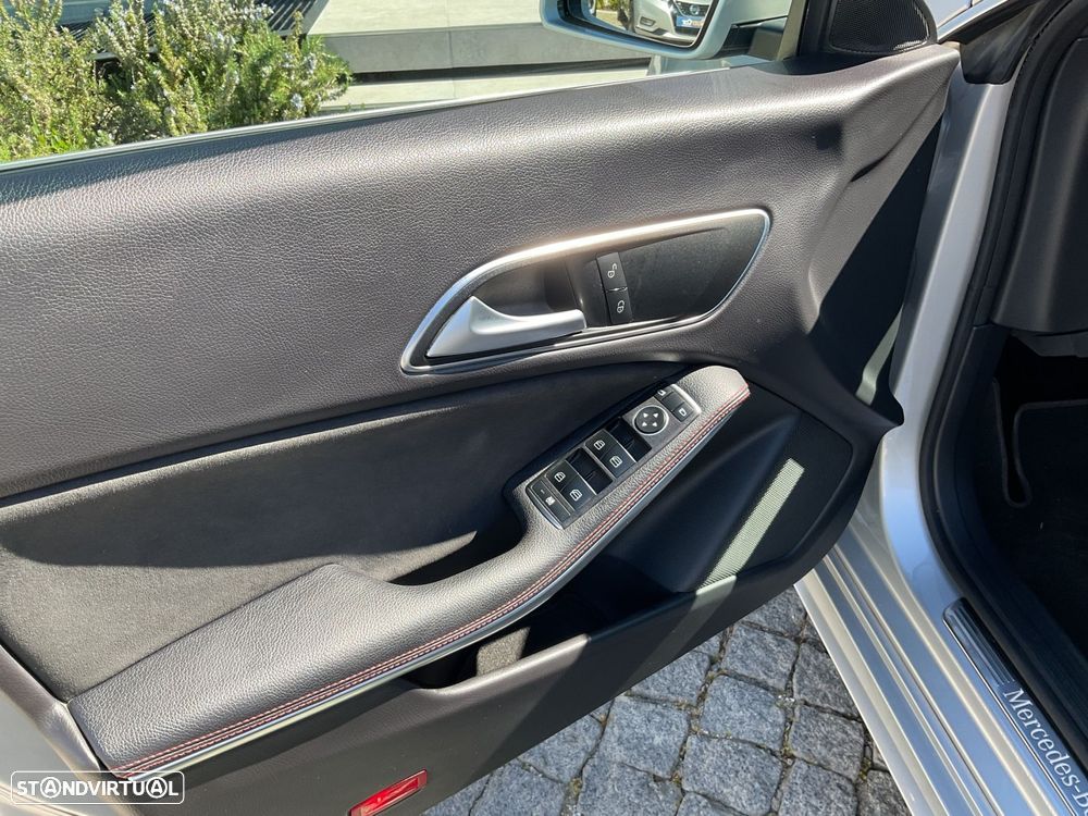 Mercedes-Benz CLA 180 d Shooting Brake AMG Line Aut. - 14