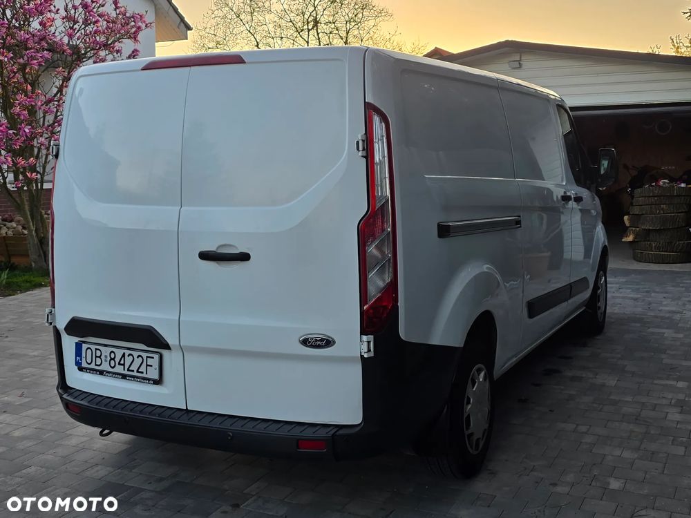 Ford TRANSIT CUSTOM - 3