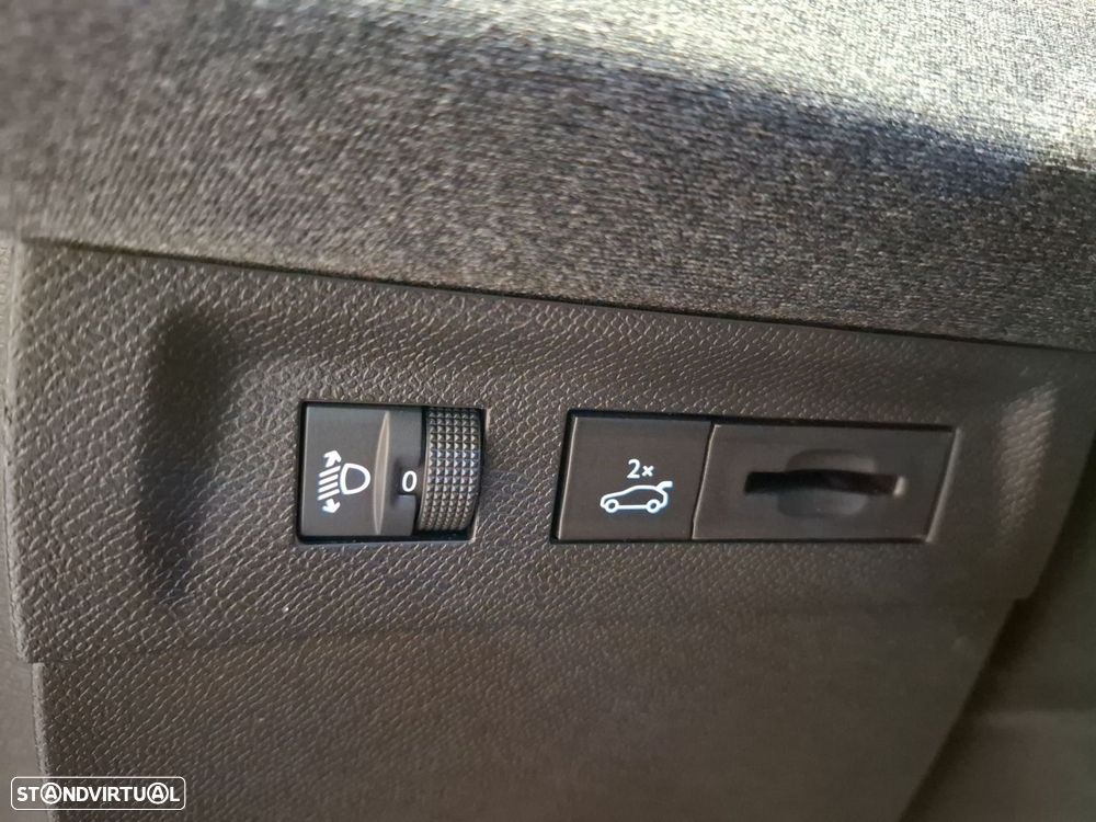 Opel Grandland 73 kWh GS — fotografia 25