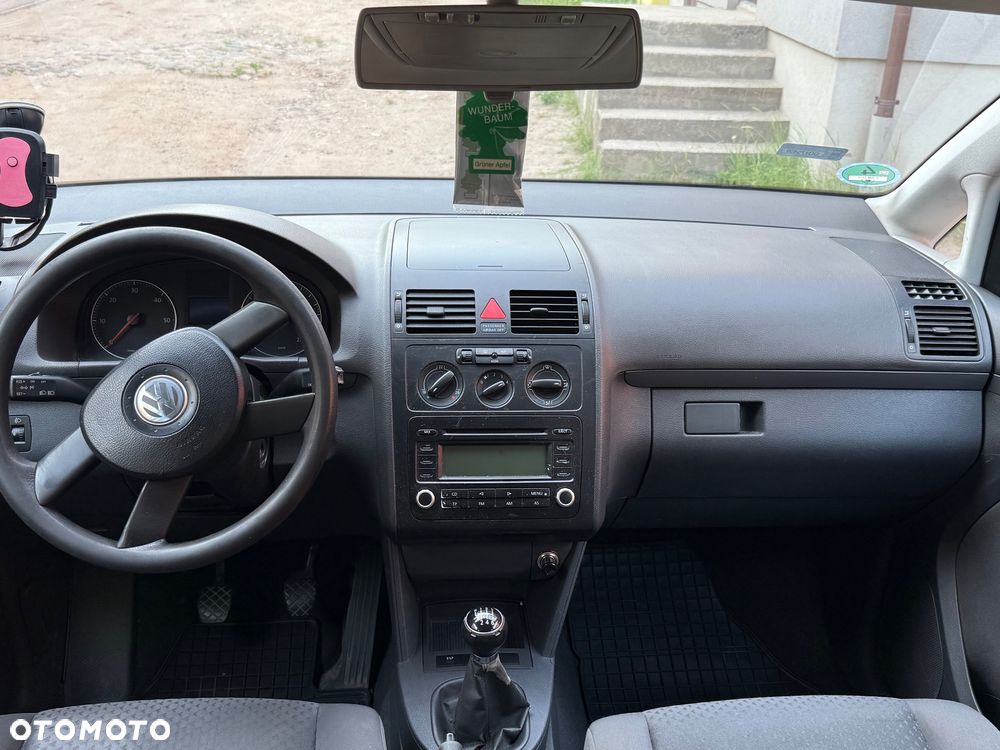 Volkswagen Touran 1.9 TDI Conceptline - 6