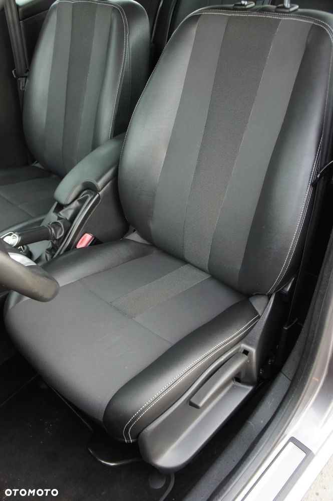 Renault Fluence 2.0 16V 140 Dynamique - 12