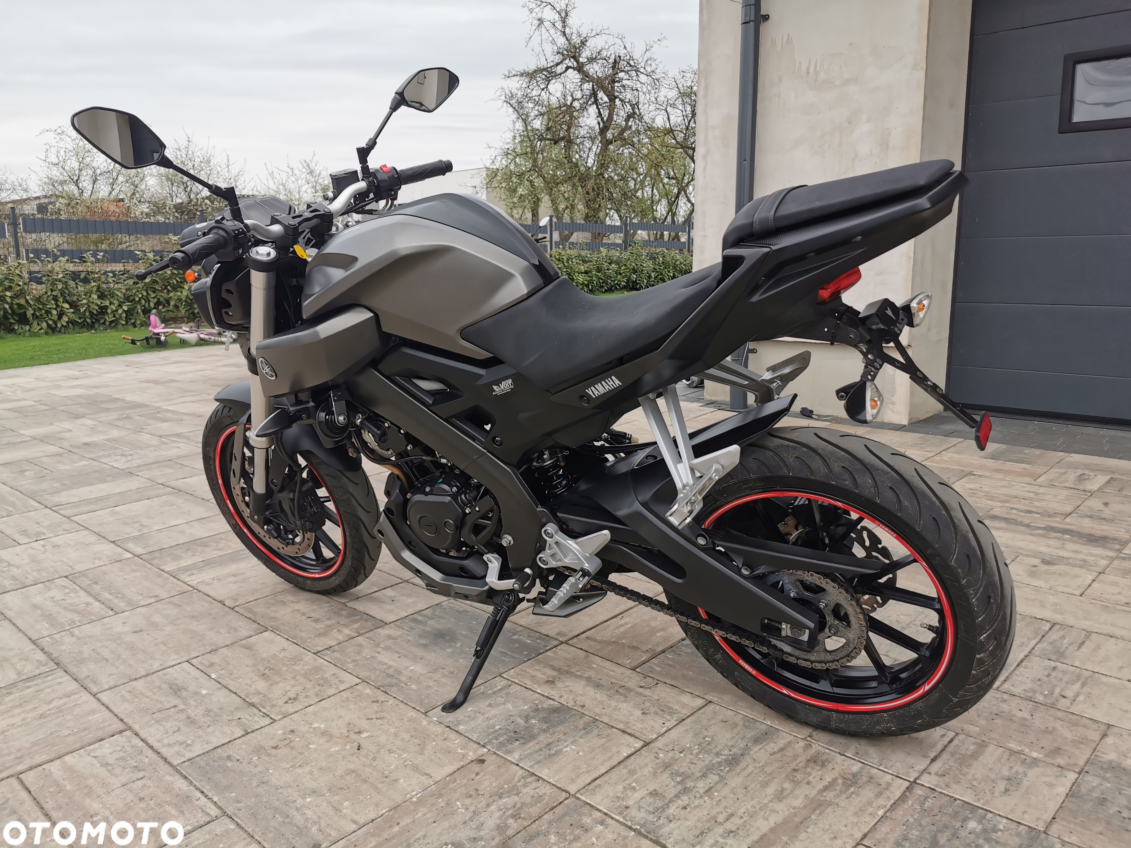 Yamaha MT - 6