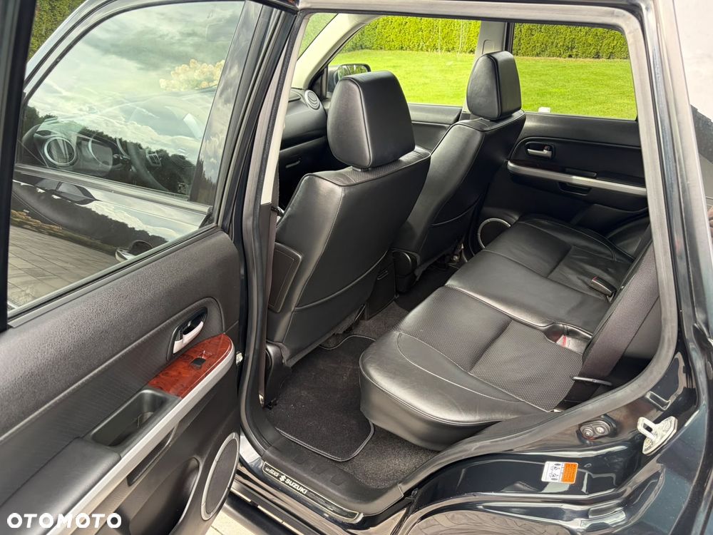 Suzuki Grand Vitara - 11