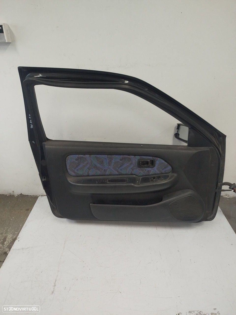 Porta Frente Esq Nissan Almera I Hatchback (N15) - 2