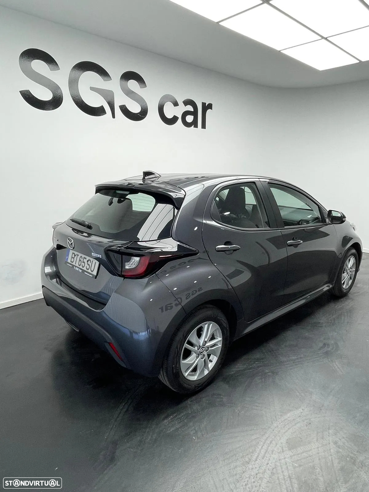 Mazda 2 1.5 L Hybrid VVT-i Centre-Line - 4