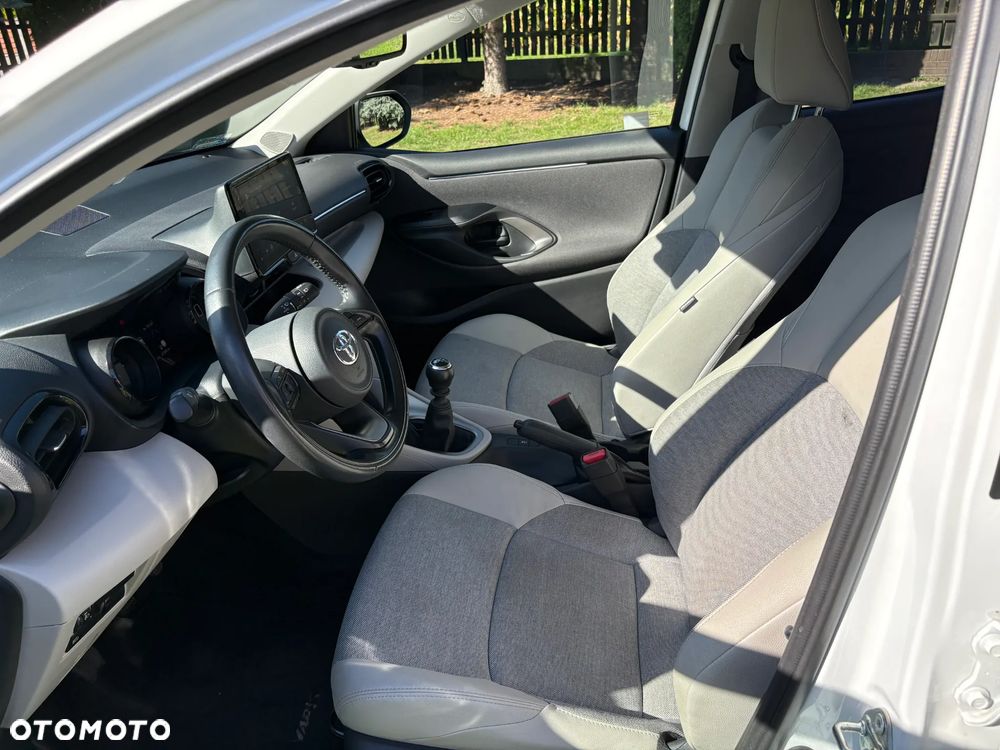 Toyota Yaris 1.5 Executive - 7
