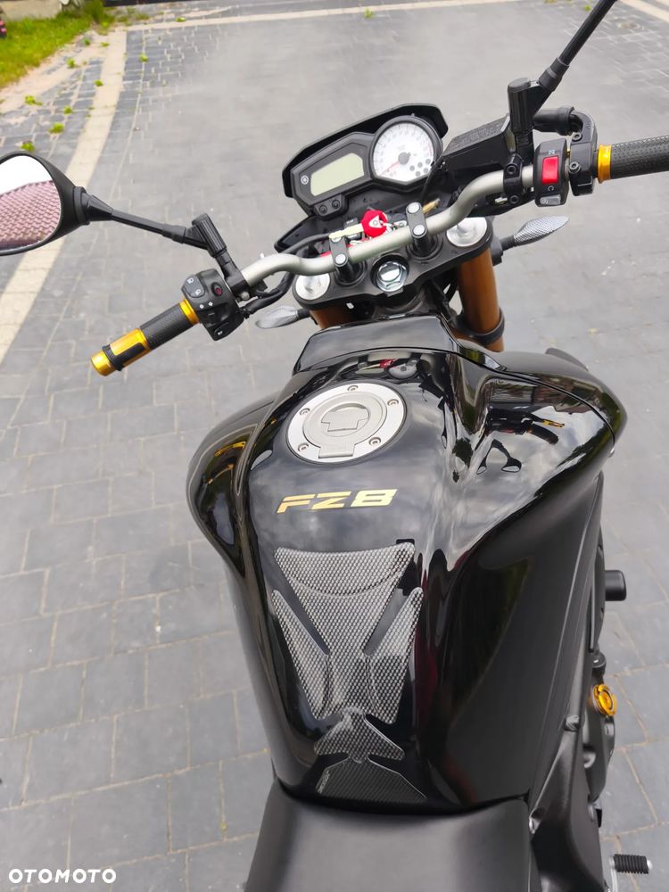 Yamaha FZ - 19