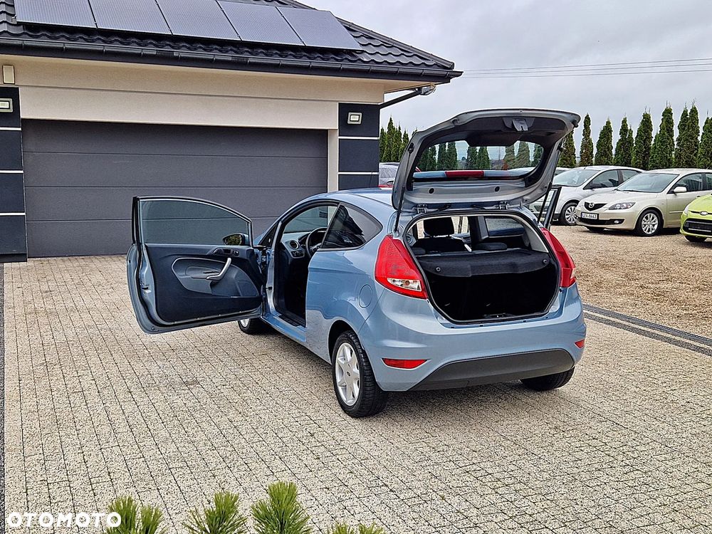 Ford Fiesta 1.25 Champions Edition - 6