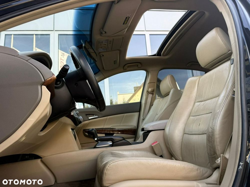 Honda Accord - 16