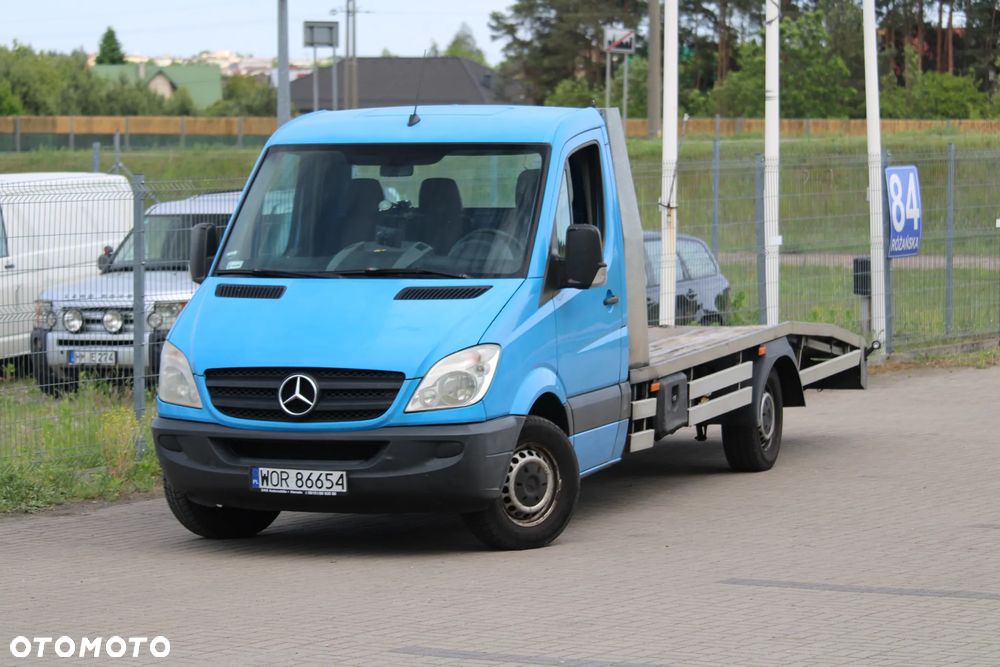 Mercedes-Benz Sprinter - 4