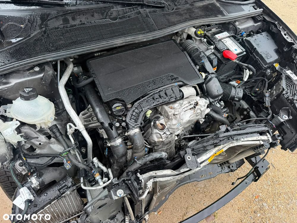 Peugeot 308 PureTech 130 EAT8 Active Pack - 31