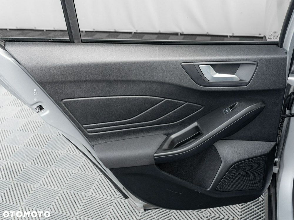 Ford Focus - 27