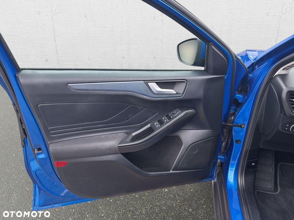 Ford Focus 1.0 EcoBoost mHEV Active X - 10
