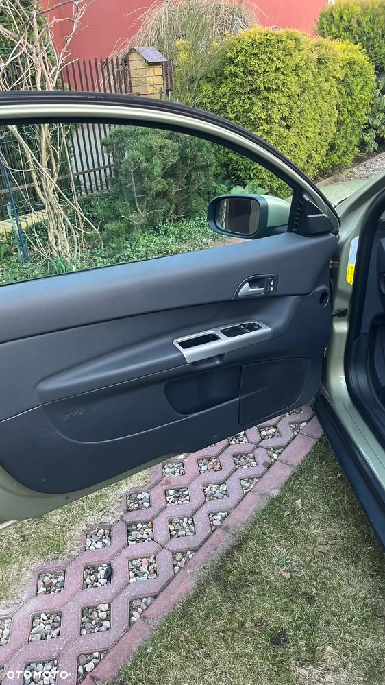 Volvo C30 2.0D Momentum - 13