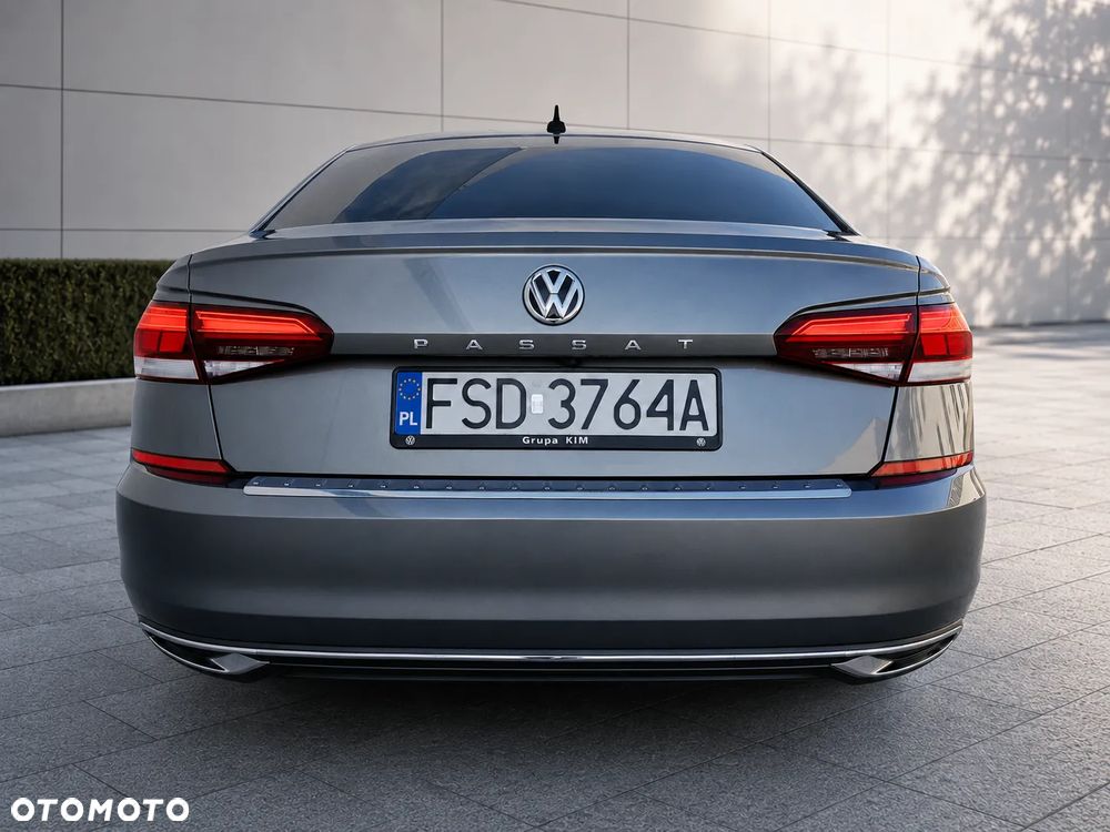 Volkswagen Passat - 5